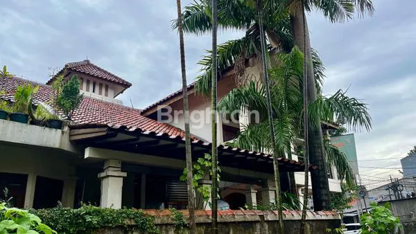 image RUMAH MEWAH 4KT DI CIPUTAT, LT 245M² (1)