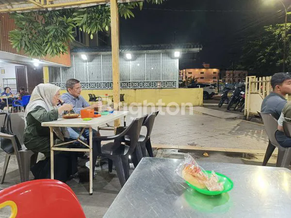 image RUMAH LUAS JALAN SISINGAMANGARAJA  (3)