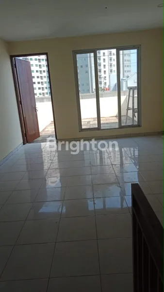 image DISEWAKAN RUKO DENGAN ROOFTOP DI JL. RAYA FATMAWATI (6)