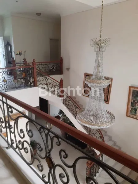 image RUMAH MEWAH 2 LANTAI DI LEBAK BULUS (4)