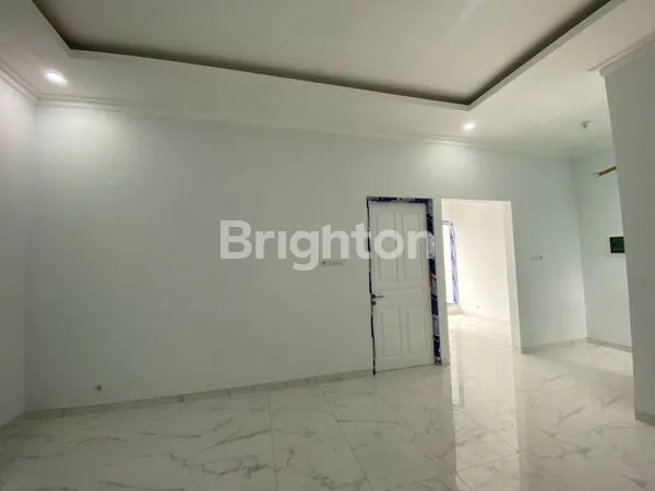 image HUNIAN MODERN DI BUKIT PALMA, LT 120M², 5 KAMAR (3)