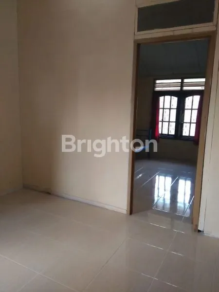 image RUMAH 2 LANTAI SHM, 3KT DI CIPUTAT DEKAT UIN (6)