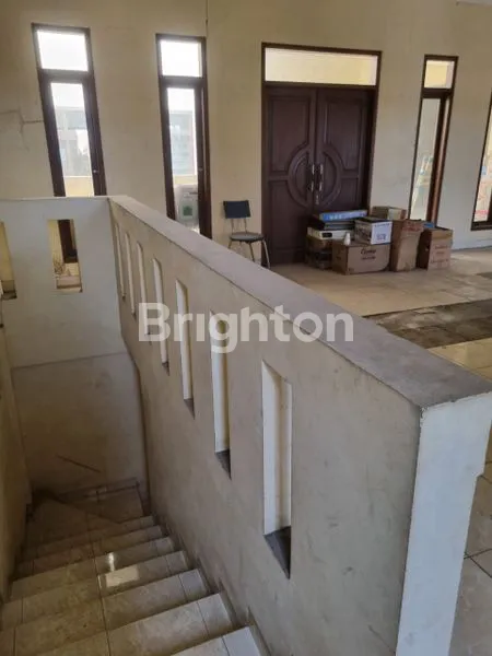 image RUMAH SECOND 2,5 LT STRATEGIS DEKAT PUSAT KOTA & AKSES TOL DI JLN KEMBAR BANDUNG (2)