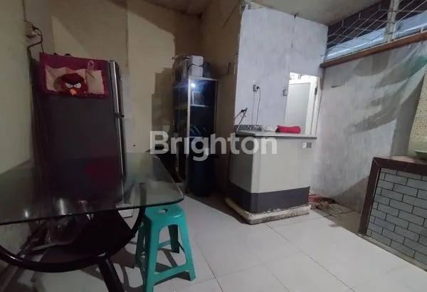 image RUMAH 2 LANTAI DEKAT PASAR PONTIANAK (6)