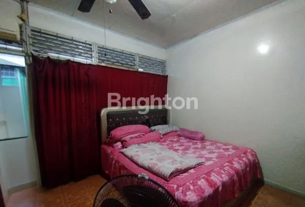 image RUMAH 2 LANTAI DEKAT PASAR PONTIANAK (8)