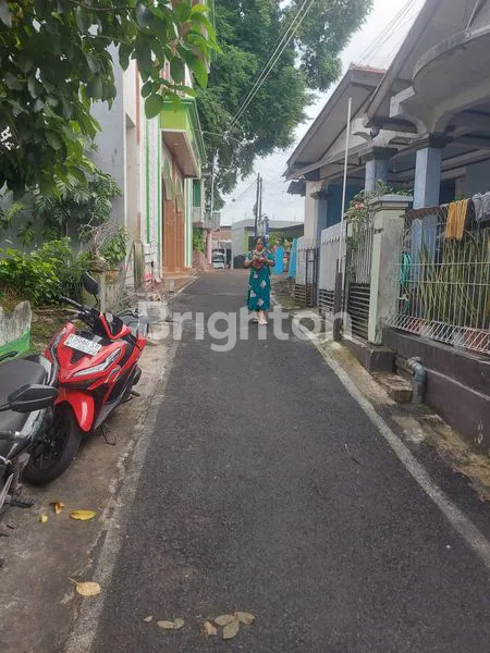 image RUMAH LOKASI STRATEGIS DI KALAN TEGAL SARI SEMARANG (5)
