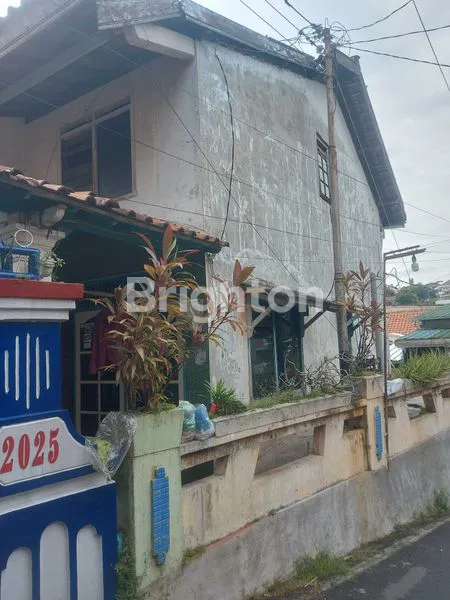 image RUMAH LOKASI STRATEGIS DI KALAN TEGAL SARI SEMARANG (3)
