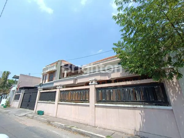 image DIJUAL RUMAH MEWAH DI JAYENGAN UTAMA!! LOKASI TENGAH KOTA SOLO, AKSES MUDAH DAN STRATEGIS (8)