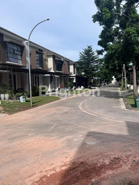 image DI JUAL RUMAH  (8)