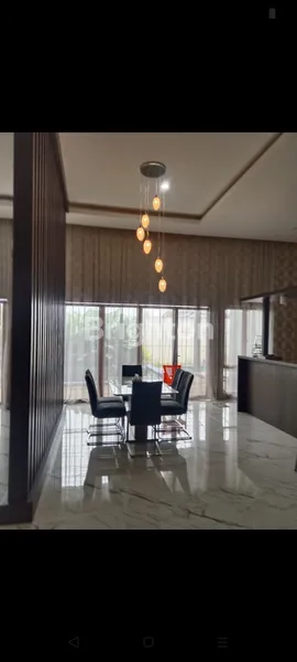 image RUMAH MEWAH 7 KT + KOLAM RENANG, LT 680M² DI MEDAN TUNTUNGAN (5)