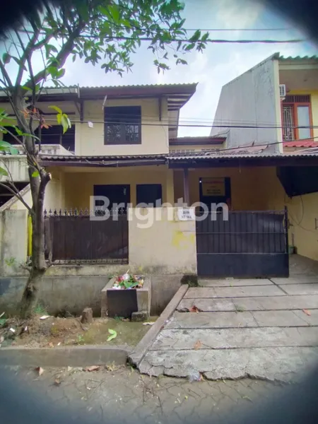 image RUMAH 2 LANTAI SHM, 3KT DI CIPUTAT DEKAT UIN (1)
