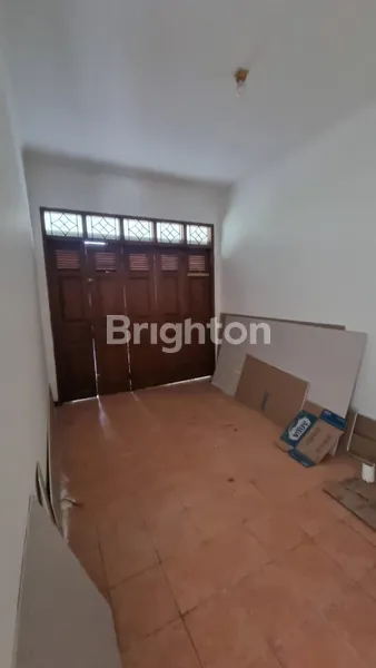 image RUMAH SIAP HUNI 2 LANTAI LEBAK INDAH REGENCY, SURABAYA TIMUR (2)