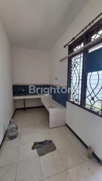 image RUMAH SIAP HUNI 2 LANTAI LEBAK INDAH REGENCY, SURABAYA TIMUR (5)