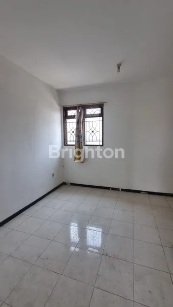 image RUMAH SIAP HUNI 2 LANTAI LEBAK INDAH REGENCY, SURABAYA TIMUR (7)