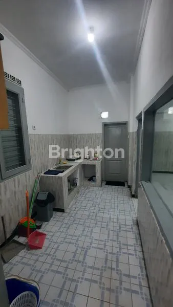 image RUMAH CLASIC DEKAT PASAR ORO-ORO DOWO (5)