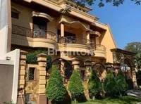 RUMAH VILLA ROYAL PC 105 M 5