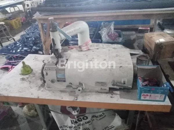 image EX PABRIK SEPATU LENGKAP MESIN DI PERGUDANGAN SOUTH TANRISE GEDANGAN (7)