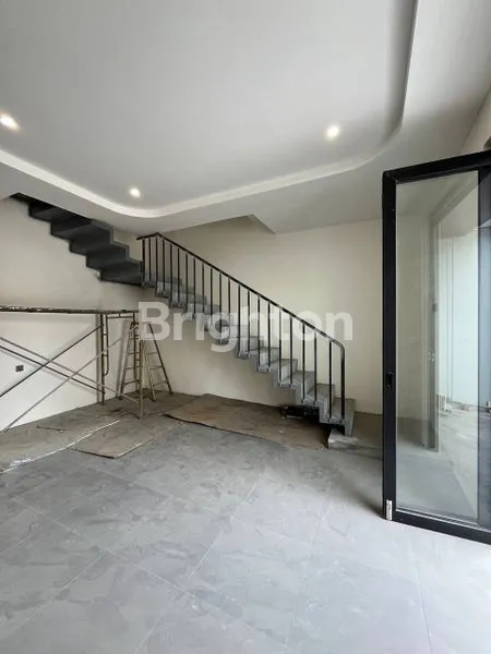 image RUMAH BARU KLAMPIS - MERR, GALAXY MALL, ITS, HOKKY MERR - SURABAYA TIMUR (3)