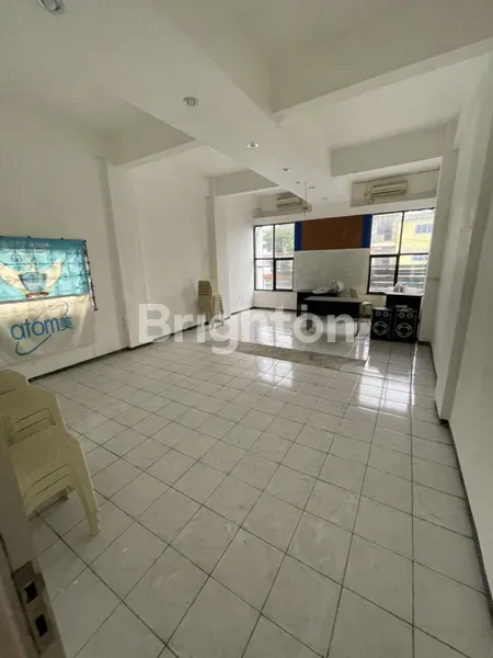 image RUKO SIAP PAKAI LOKASI DI JALAN RAYA KEMBAR (6)