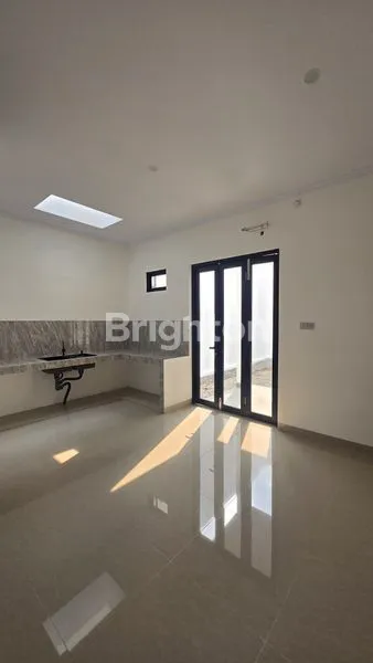 image RUMAH MEWAH DESAIN ARSITEK DI JL. MENARA KAV DKI– LT 125 M², HADAP TIMUR, FULL FASILITAS PREMIUM (5)