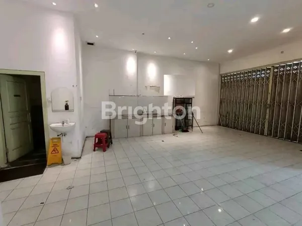 image RUMAH USAHA RAYA PUCANG SIAP PAKAI STRATEGIS TENGAH KOTA (5)