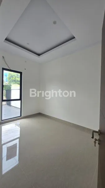 image RUMAH MEWAH DESAIN ARSITEK DI JL. MENARA KAV DKI– LT 125 M², HADAP TIMUR, FULL FASILITAS PREMIUM (8)
