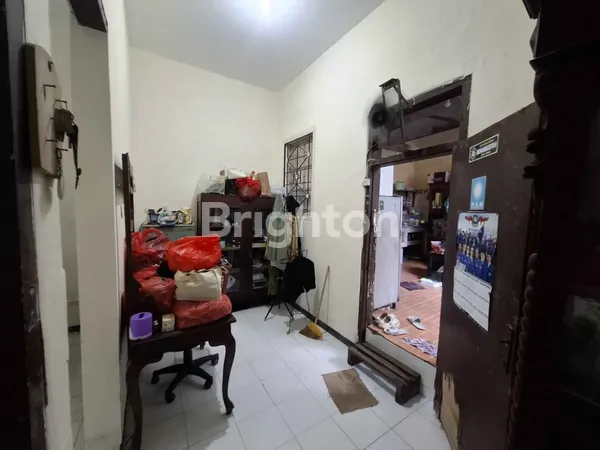 image RUMAH HITUNG TANAH RUNGKUT PENJARINGAN STRATEGIS DEKAT UPN DAN MERR (7)