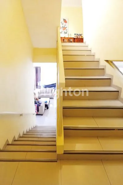 image RUMAH LUAS DAN TERAWAT NEGO SAMPAI DEAL DI ARAYA KOTA MALANG (4)