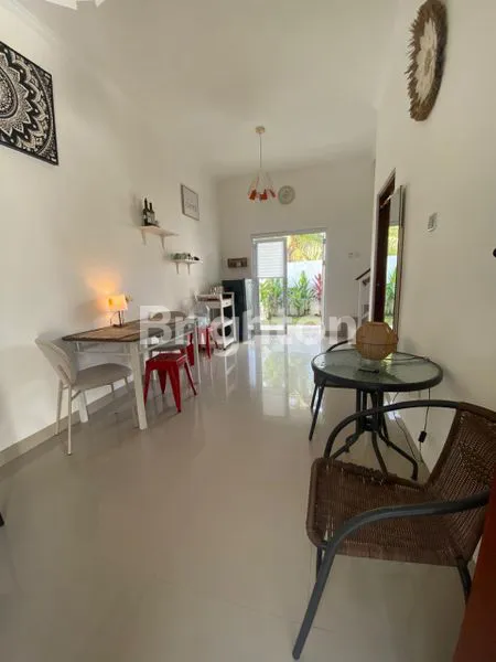 image RUMAH 2 LANTAI SIAP HUNI DI MUNGGU BADUNG, DEKAT PANTAI (2)
