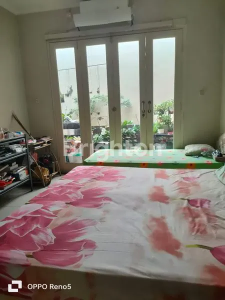 image RUMAH BAGUS DAN STRATEGIS DI PERUMNAS TANGERANG (5)