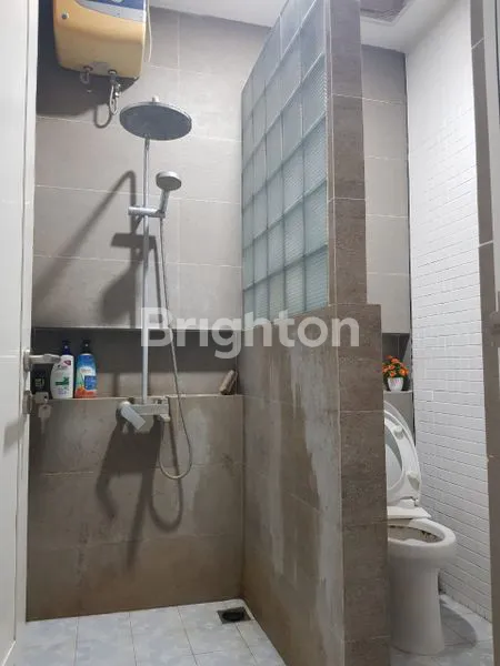 image RUMAH SIAP HUNI STRATEGIS DEKAT MALL KELAPA GADING 10 MENIT JALAN KAKI (5)