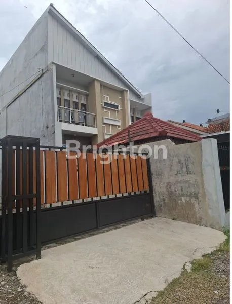 image JUAL RUMAH SIAP HUNI + MEUBELAIR (5)
