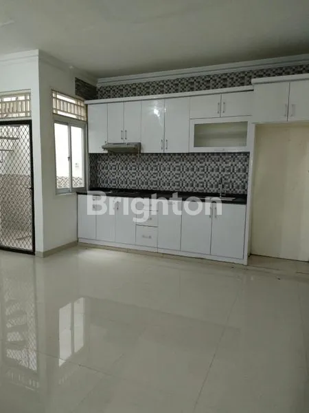 image RUMAH ASRI DAN NYAMAN KOTA LEGENDA WISATA (7)