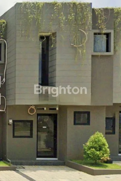 image RUMAH FULL PERABOT DI ARAYA KOTA MALANG SELANGKAH KE BINUS (1)