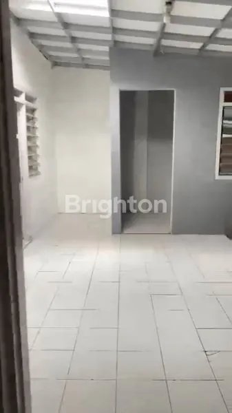 image DISEWAKAN RUMAH STRATEGIS SAWOJAJAR, DEKAT FASILITAS (7)