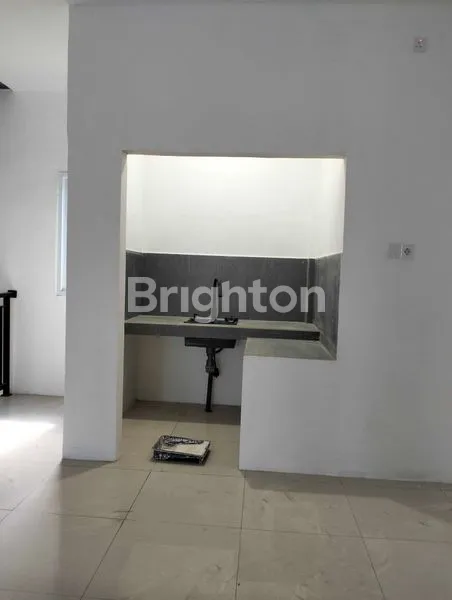 image DI SEWAKAN RUKO  GANDENG 2 PINTU (4)