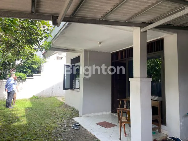 image DIJUAL RUMAH DI DAERAH STRATEGIS DAN BISNIS DI TAMAN CIKUNIR BEKASI KOTA  (2)