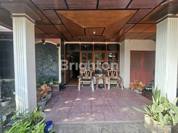 image HUNIAN NYAMAN & TERAWAT 2 DI JALAN KETINTANG SURABAYA (1)