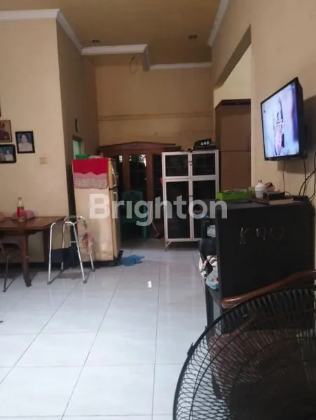image RUMAH TERAWAT SIAP HUNI DI SURABAYA BARAT (3)