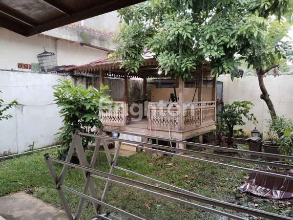 image RUMAH DIJUAL LOKASI SANGAT STRATEGIS (5)