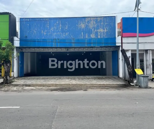 image DIJUAL RUKO COCOK UNTUK SHOWROOM DI JALAN BARATAJAYA, JALANAN RAMAI, BISA UNTUK KANTOR ATAU MINIMARKET, STRATEGIS DEKAT TENGAH KOTA  (1)