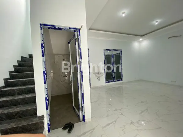 image RUMAH BARU GRESS 2 LANTAI CITRALAND BUKIT PALMA MODERN & LUAS (4)