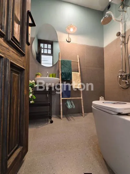 image HUNIAN MODERN 2 LANTAI FULL FURNISHED DI JIMBARAN (7)