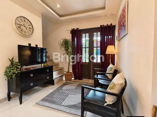 image HUNIAN MODERN 2 LANTAI FULL FURNISHED DI JIMBARAN (2)