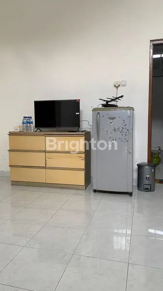 image RUMAH MODERN DI SAFIRA WARU GENTAN  (8)