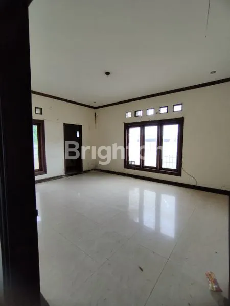image RUMAH MEWAH 9.8 ARE DI DENPASAR, LOKASI PREMIUM (6)