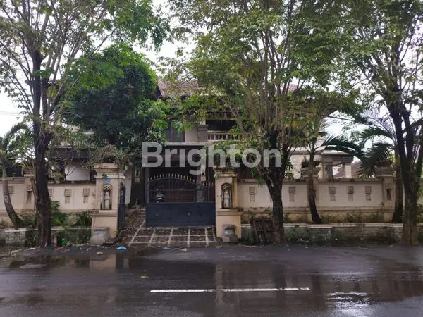 image RUMAH MEWAH 9.8 ARE DI DENPASAR, LOKASI PREMIUM (1)