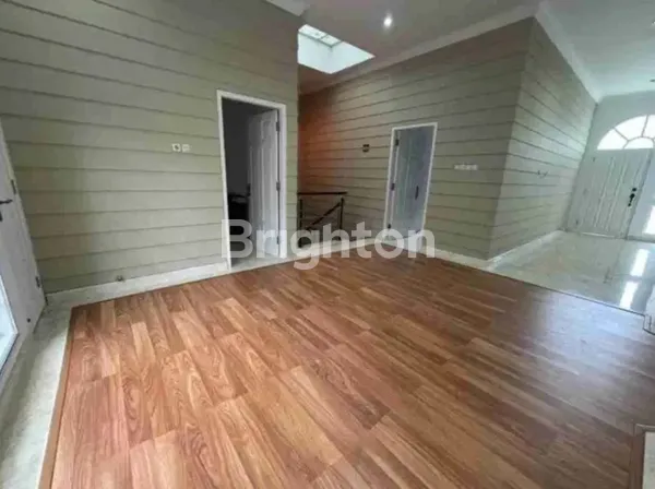 image RUMAH MEWAH PAKUWON CITY SAN DIEGO, DEKAT MALL, PARK SHANGHAI, KAMPUS (3)