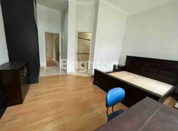 image RUMAH MEWAH PAKUWON CITY SAN DIEGO, DEKAT MALL, PARK SHANGHAI, KAMPUS (6)