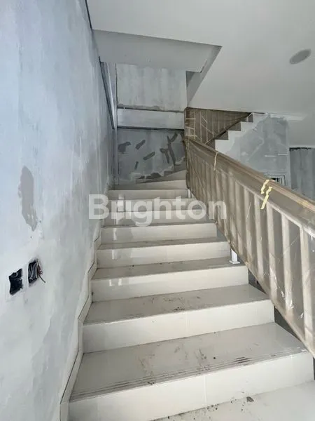 image DISEWAKAN RUKO PREMIUM DI JALAN UTAMA MAHENDRATA DENPASAR BALI (7)
